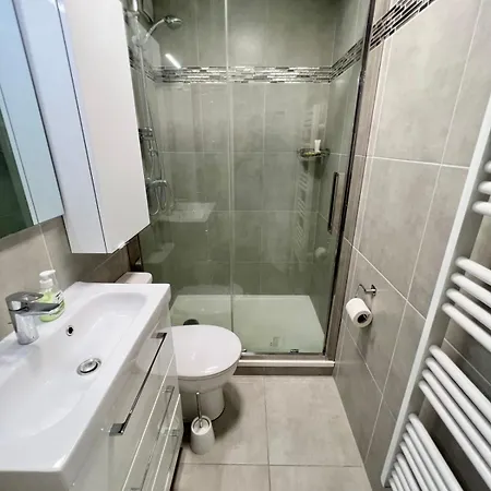 - 4 People - Swimming Pool Tennis Park Parking Daire Antibes