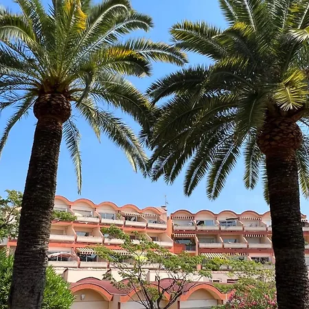 - 4 People - Swimming Pool Tennis Park Parking Daire Antibes