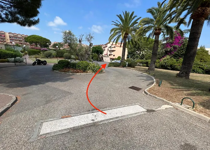 - 4 People - Swimming Pool Tennis Park Parking Daire *